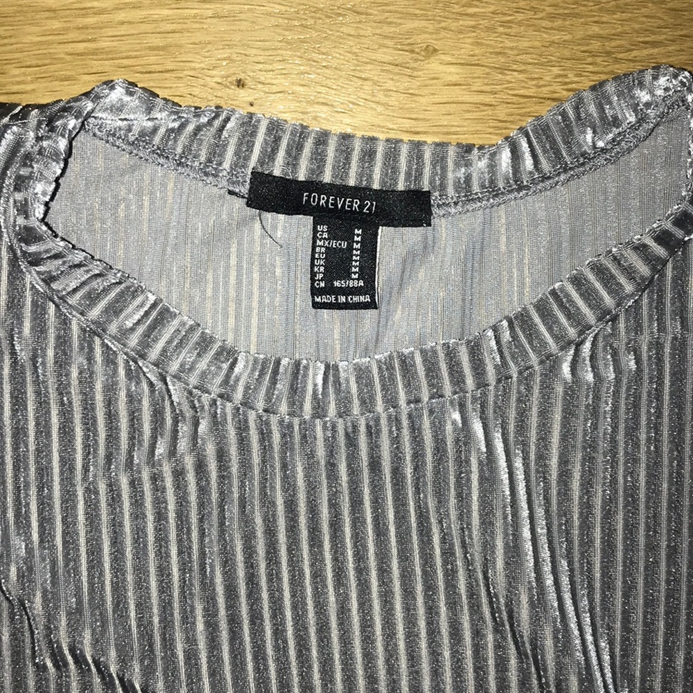 Metallic top - Picture 3 of 3